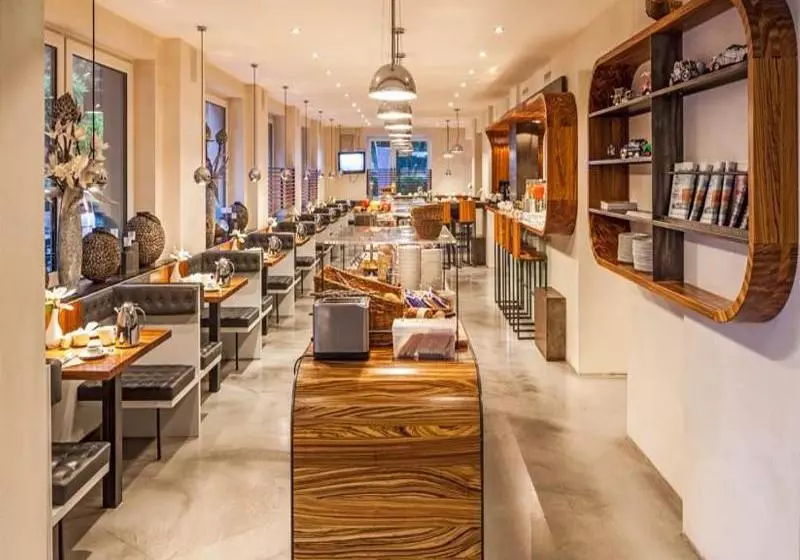 Отель Burns Art Cologne