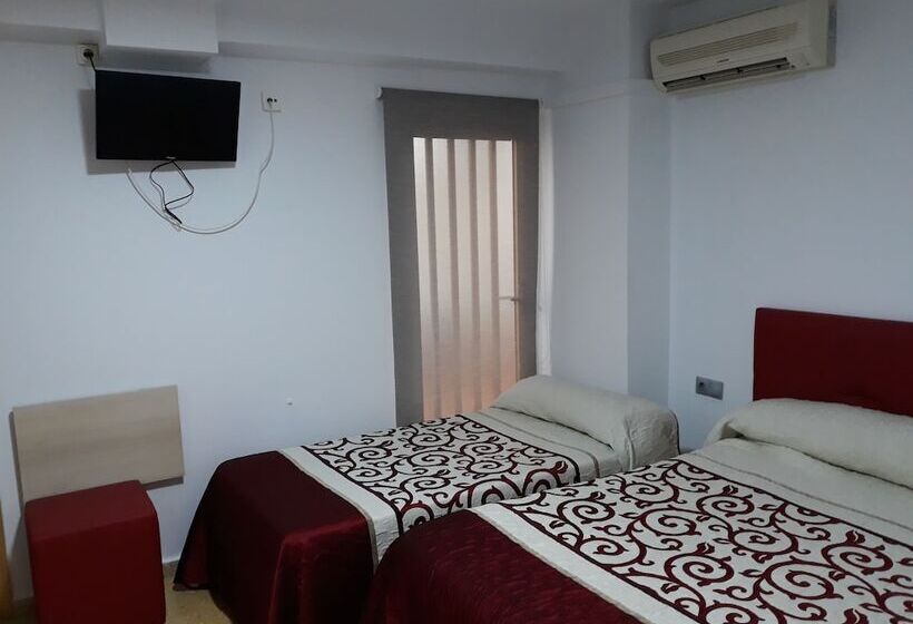 Hostal Pension Colón