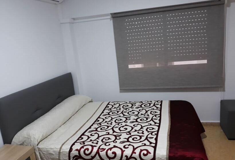 Hostal Pension Colón