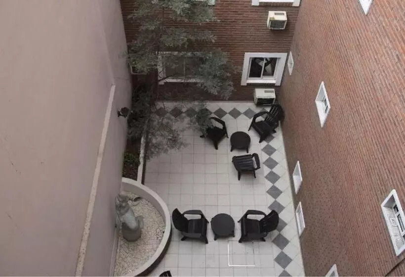 هتل Aires Express