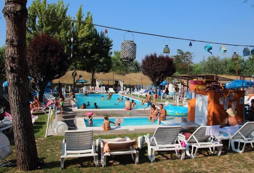 בית מלון כפרי Albergo Nuovo Gianduia