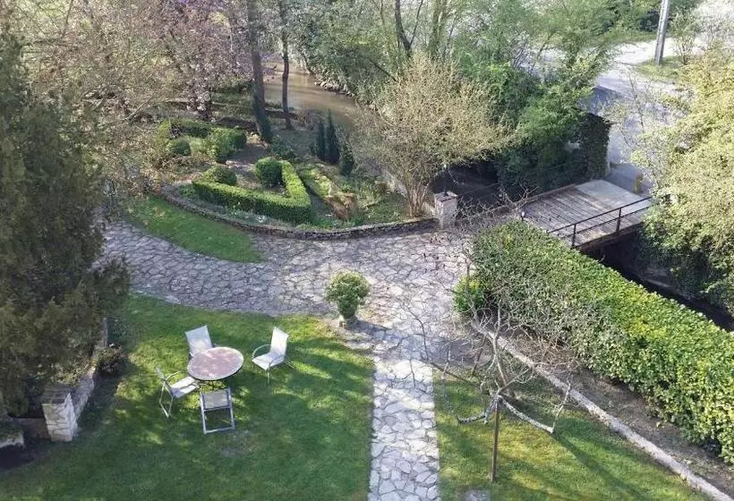 Отель Auberge Des Vieux Moulins Banaux