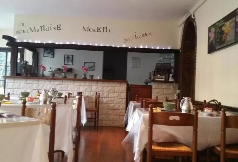 Отель Auberge Des Vieux Moulins Banaux