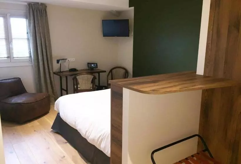 ホテル Aux Terrasses