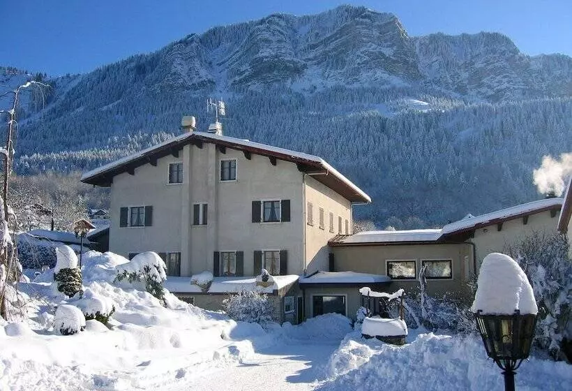 Отель Bon Séjour