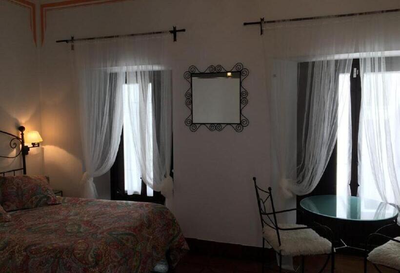 هتل Casa De Los Naranjos