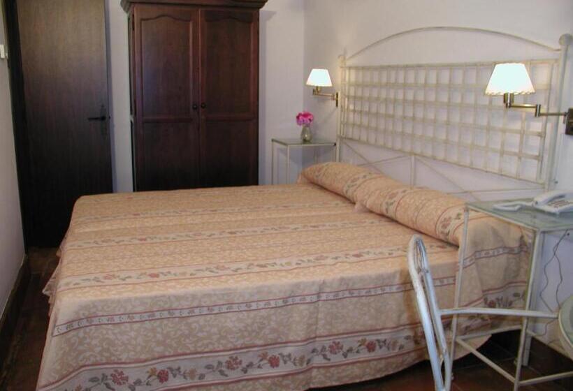 هتل Casa De Los Naranjos