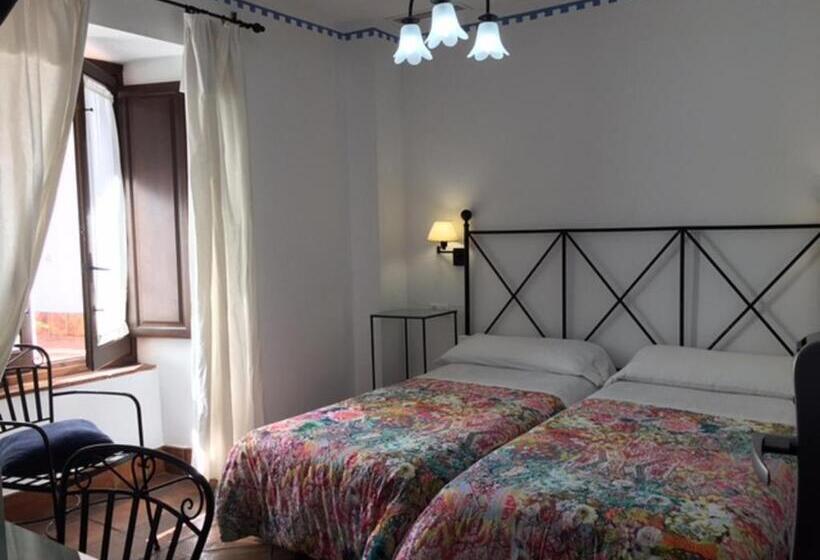 هتل Casa De Los Naranjos