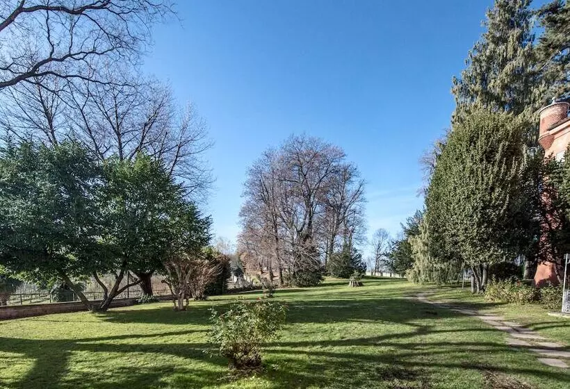 Отель Castello Rosso