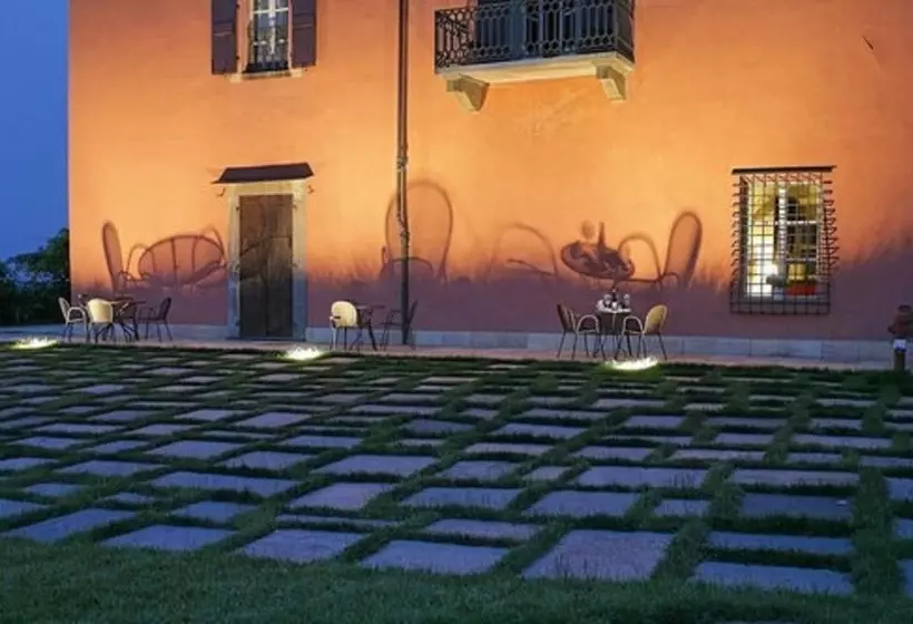 Отель Castello Rosso