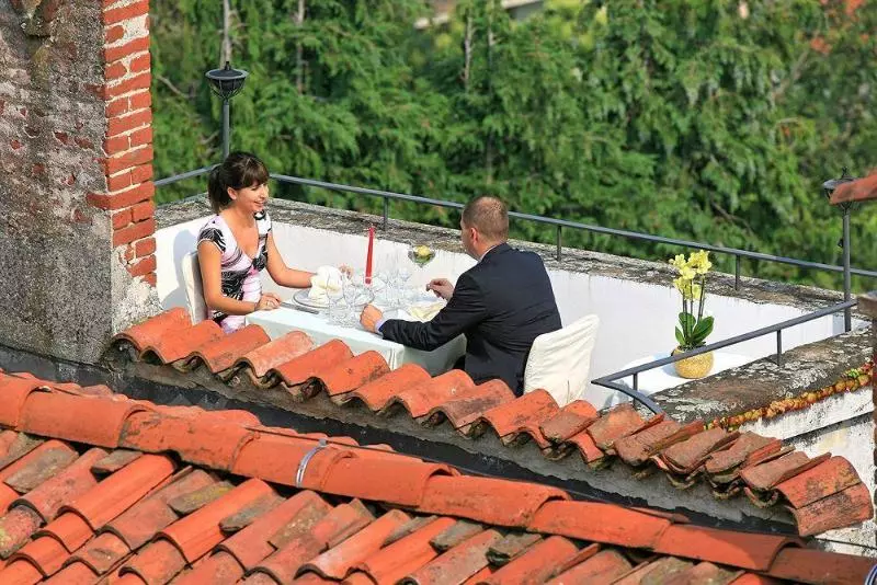 Отель Castello Rosso