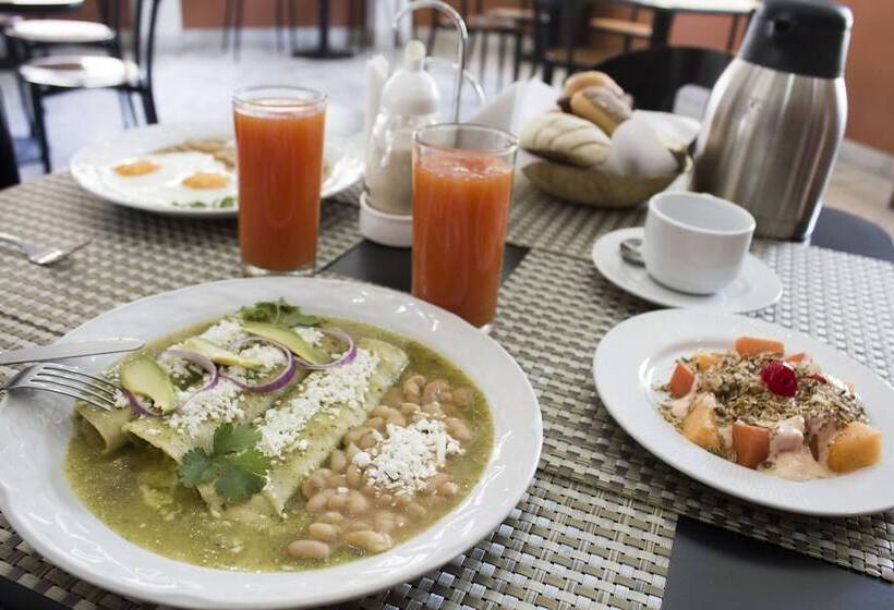 Estanza Hotel & Suites