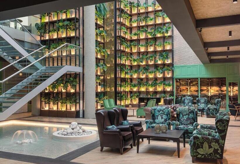 Отель H10 Marina Barcelona