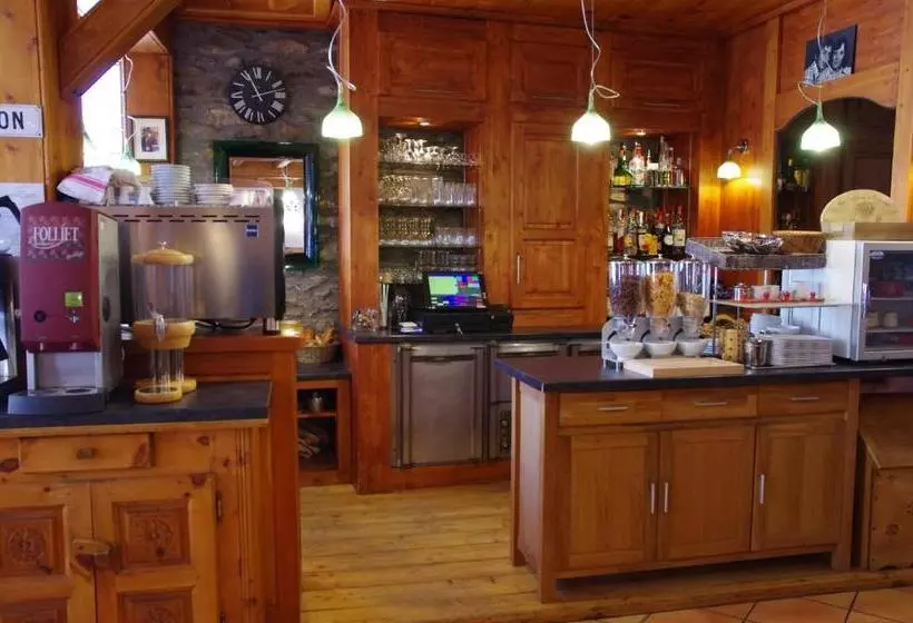 Отель La Clé Des Champs