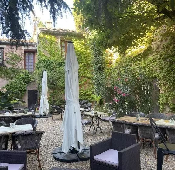 ホテル La Passiflore