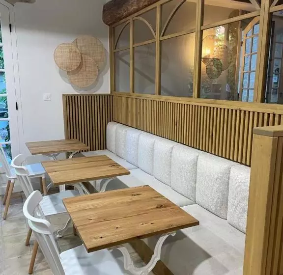 ホテル La Passiflore