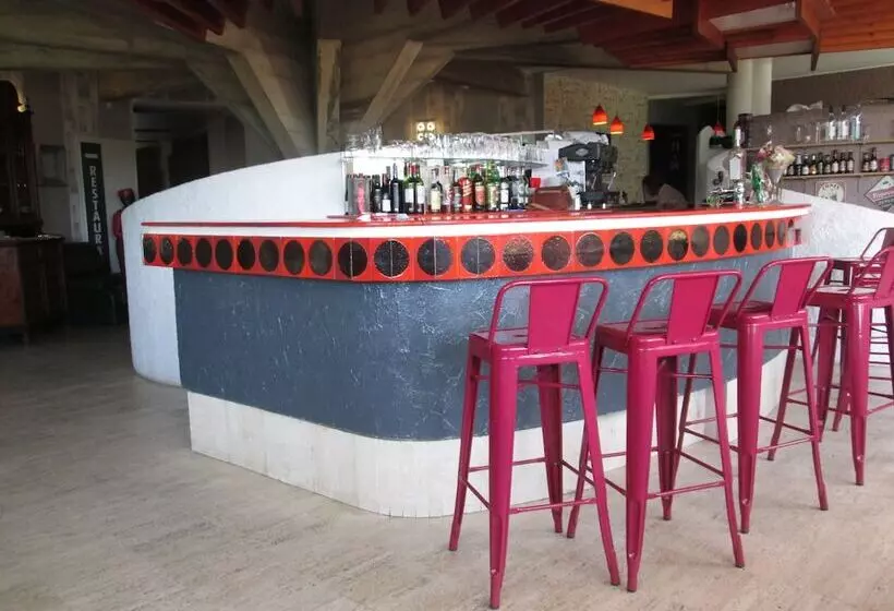 Отель Les Gravades