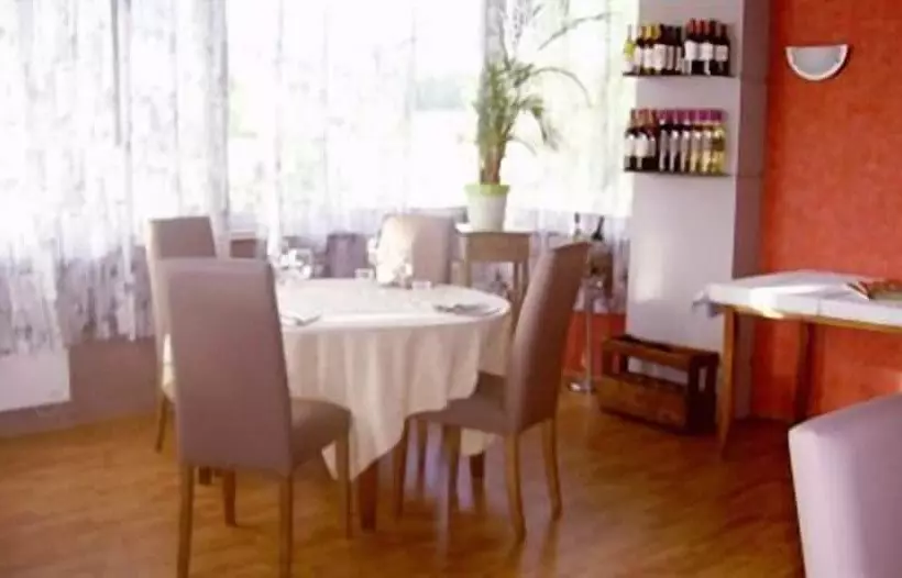 Отель Les Gravades