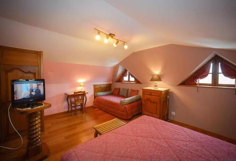 Отель Manoir De L Acherie