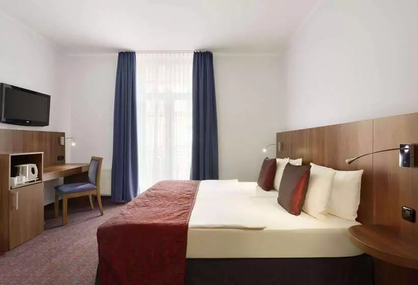 Szálloda Ramada By Wyndham Frankfurt Central Station