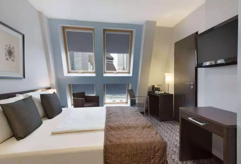 Szálloda Ramada By Wyndham Frankfurt Central Station