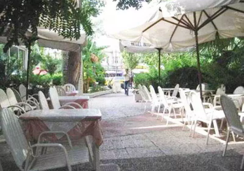 בית מלון כפרי Rio Athens