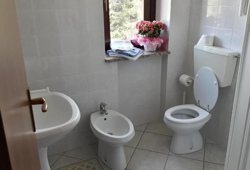 בית מלון כפרי Roburent