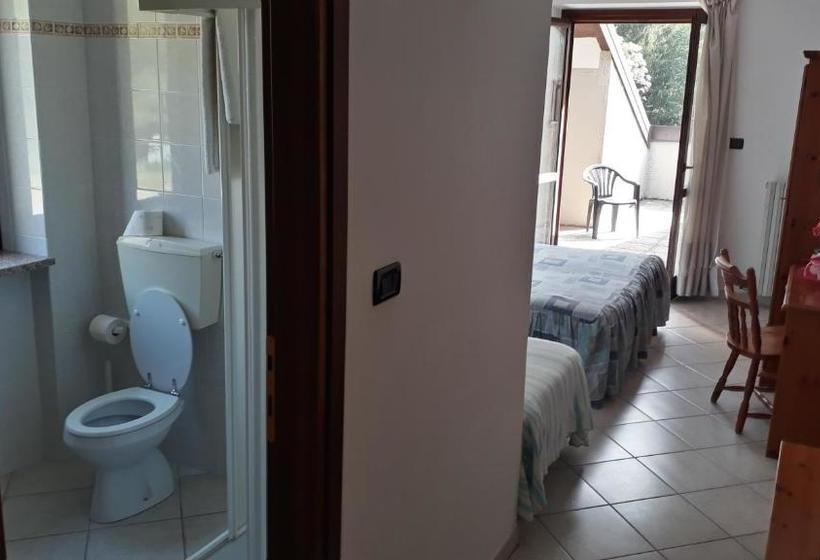 בית מלון כפרי Roburent