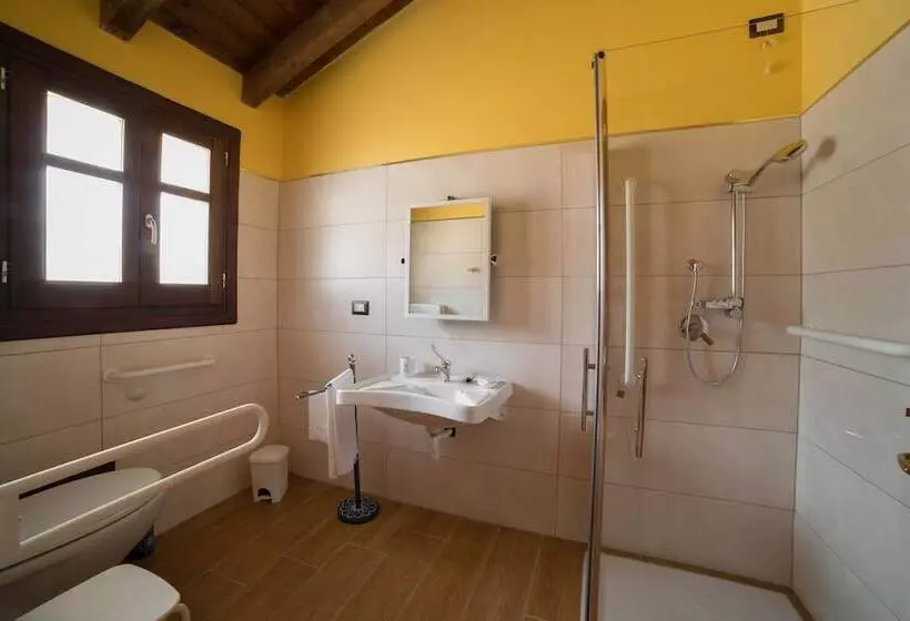 Aamiaismajoitus (B&B) Arroccas De Is Istellas