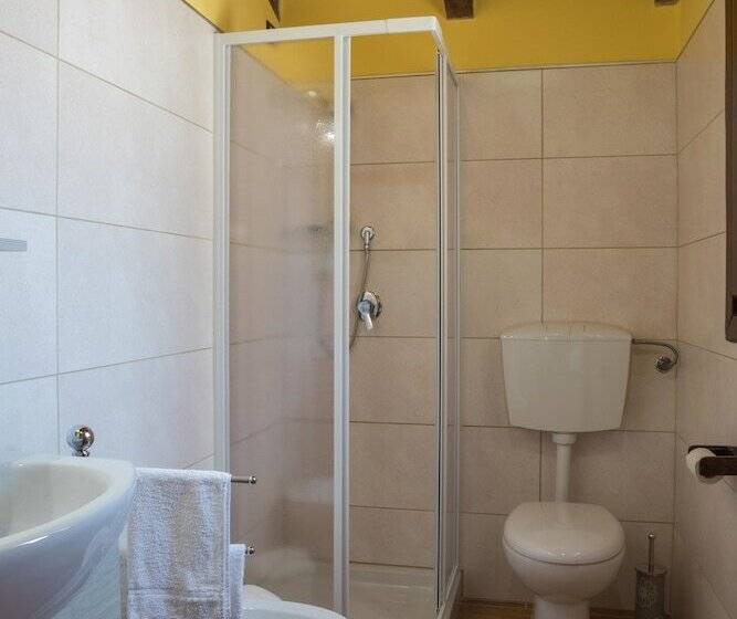 مبيت وإفطار Arroccas De Is Istellas