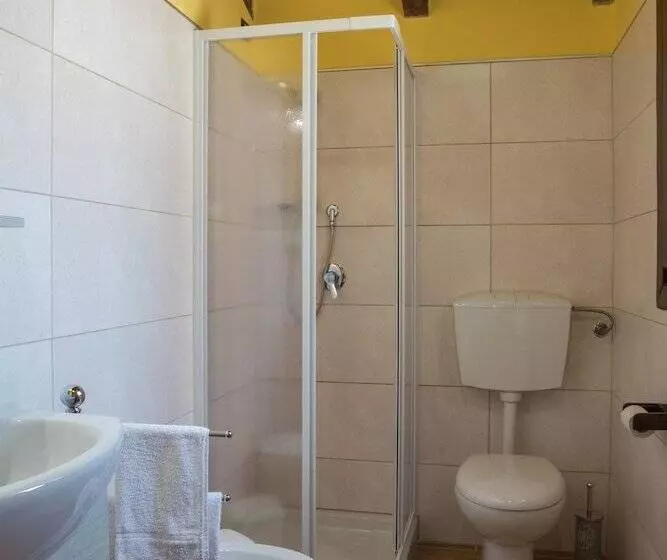 Aamiaismajoitus (B&B) Arroccas De Is Istellas