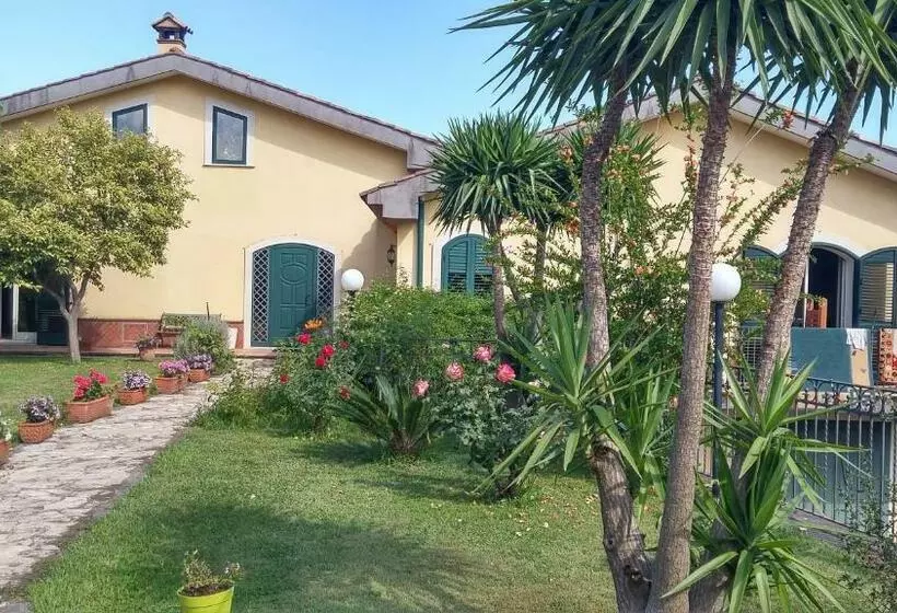 Aamiaismajoitus (B&B) La Casa Del Melograno