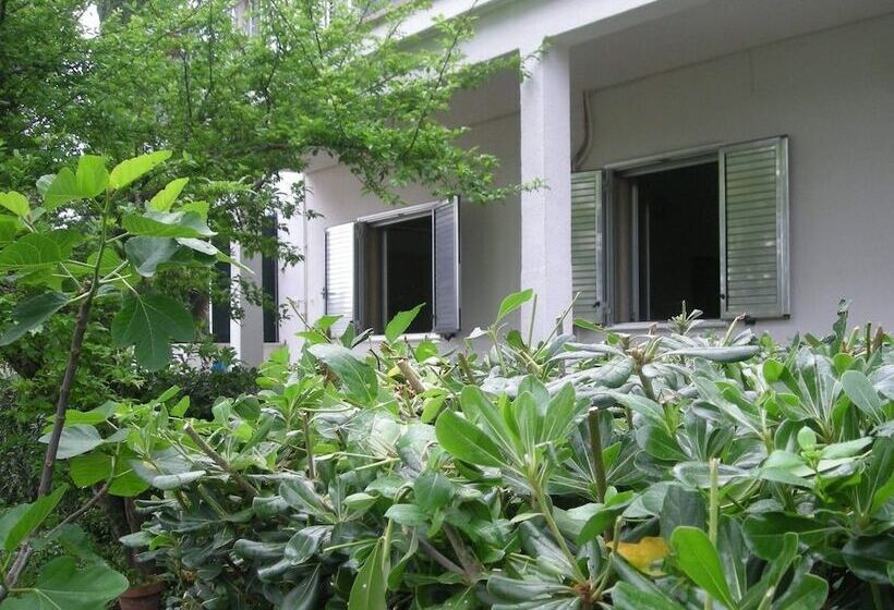 مبيت وإفطار La Palude Del Conte