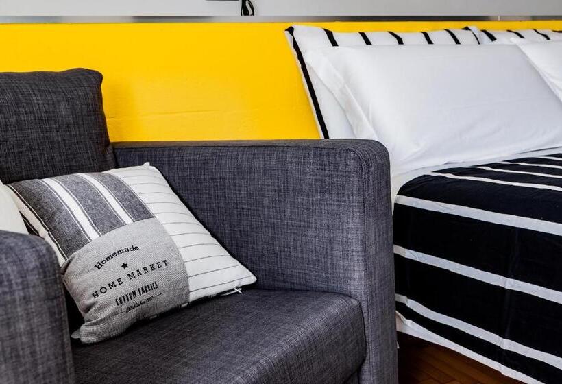 تختخواب و صبحانه Travel Station Bedandbreakfast