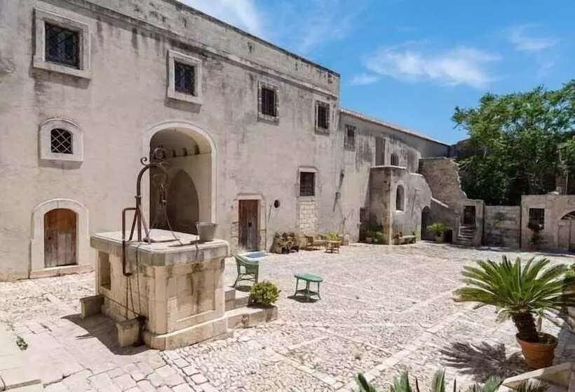 Aamiaismajoitus (B&B) Villa Fortezza Bruno