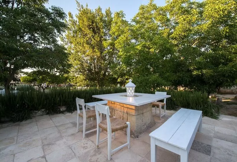 Aamiaismajoitus (B&B) Villa Starace Suites Et Appartements