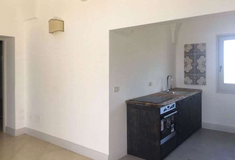 צימר Villa Starace Suites Et Appartements