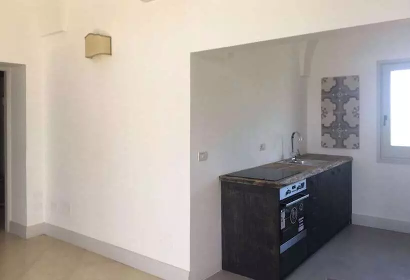 Aamiaismajoitus (B&B) Villa Starace Suites Et Appartements