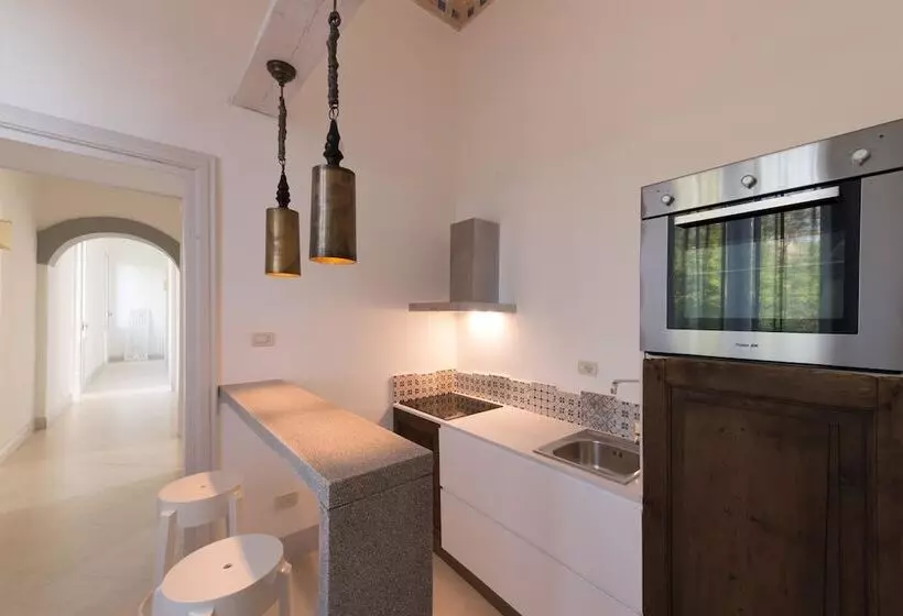 Aamiaismajoitus (B&B) Villa Starace Suites Et Appartements