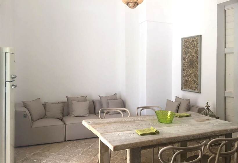 צימר Villa Starace Suites Et Appartements