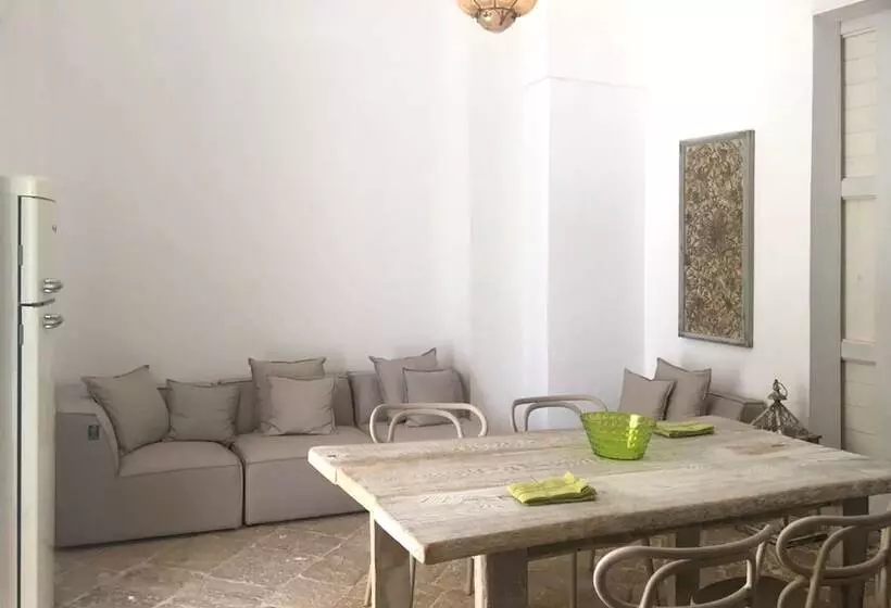 Aamiaismajoitus (B&B) Villa Starace Suites Et Appartements