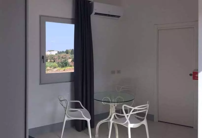 Aamiaismajoitus (B&B) Villa Starace Suites Et Appartements