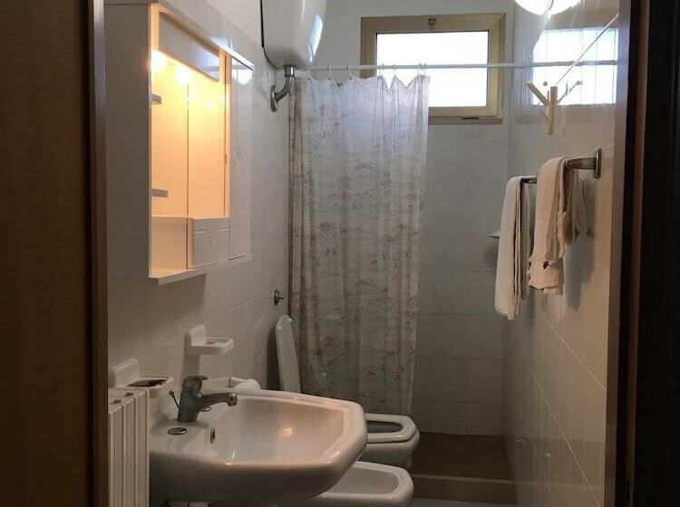 簡易ホテル Gardenia