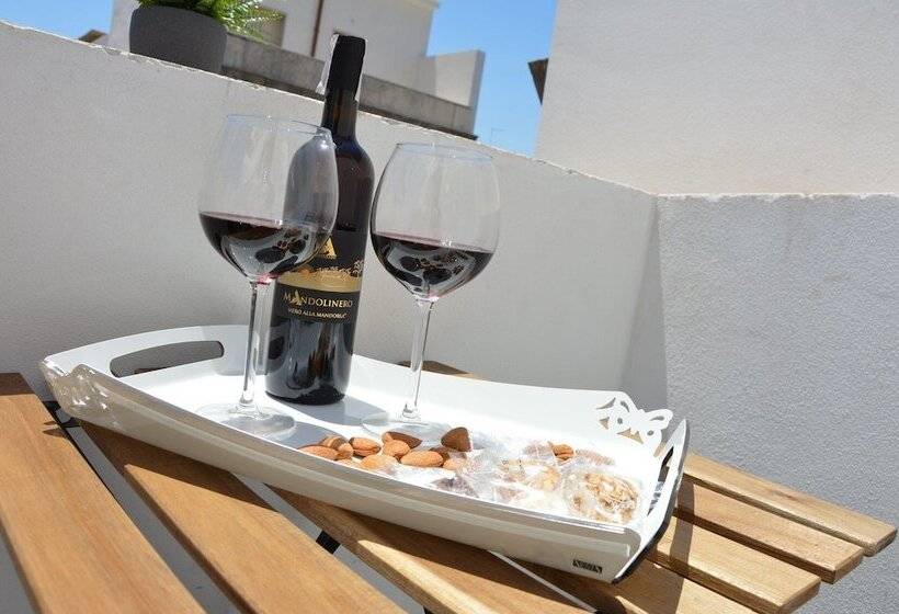 پانسیون Amunì