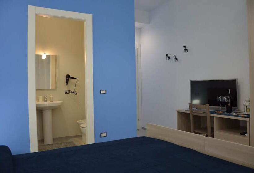 پانسیون Amunì