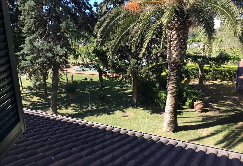 פנסיון Somnium