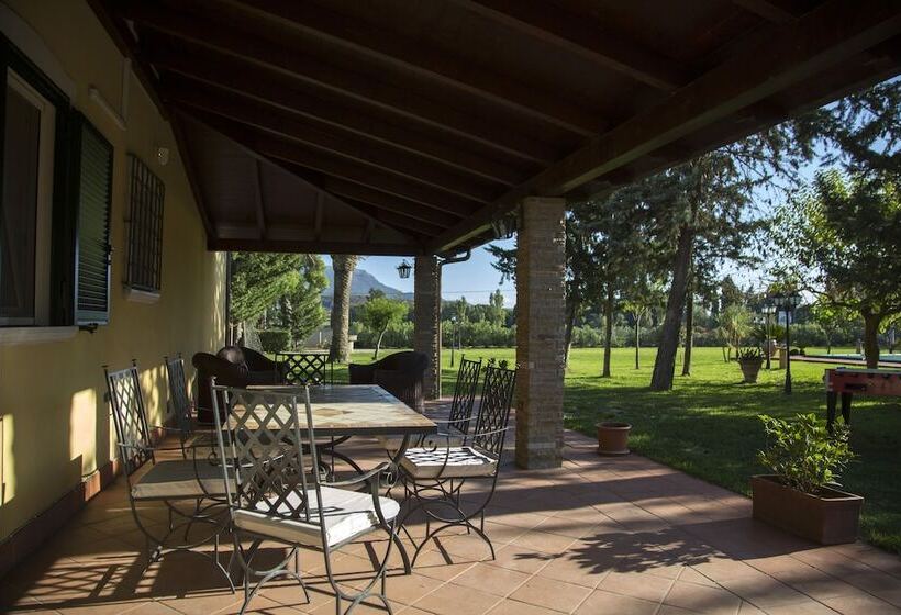 פנסיון Somnium