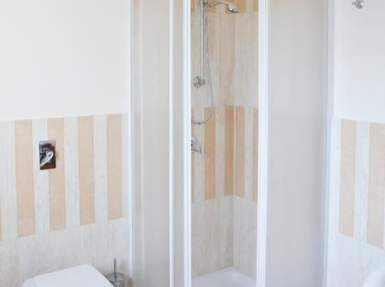 Bed And Breakfast Piano Del Re