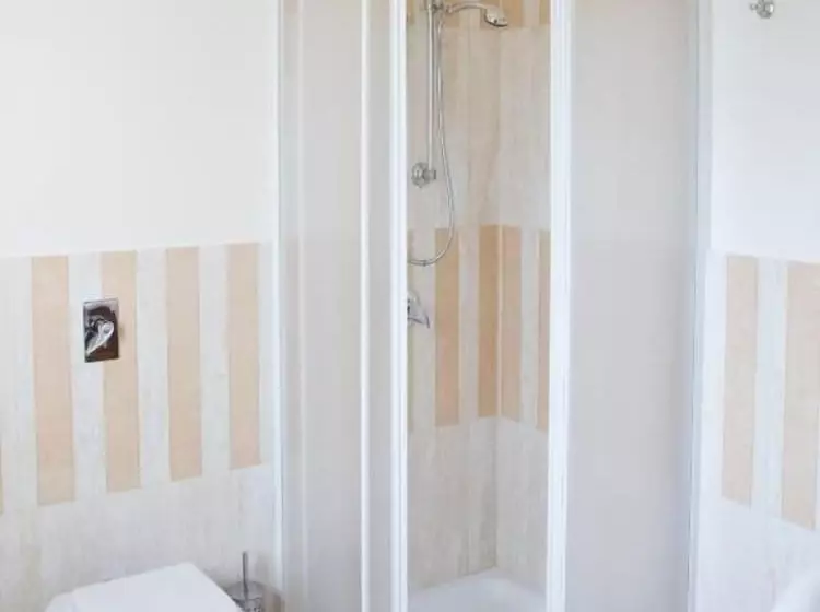 Bed And Breakfast Piano Del Re