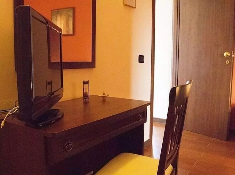 Bed And Breakfast Piano Del Re